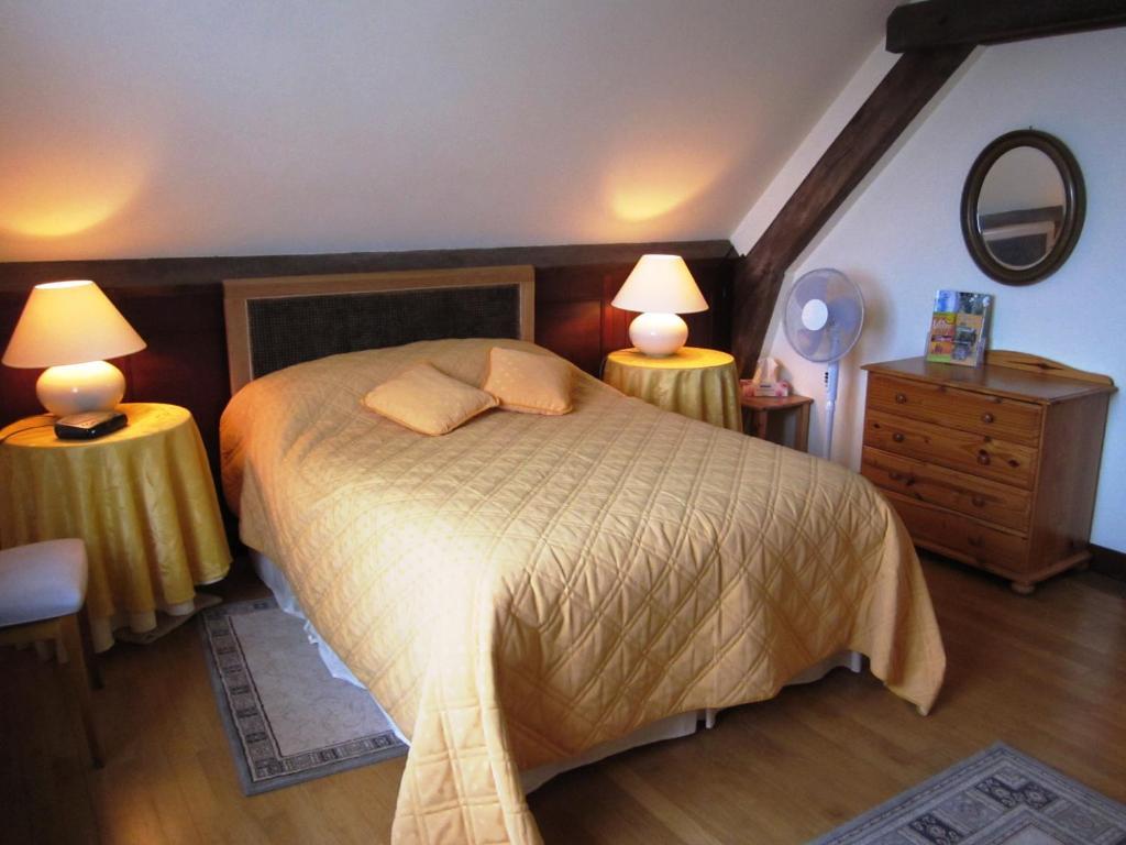 Bed and Breakfast La Croix Du Reh Chateauneuf-la-Foret Номер фото