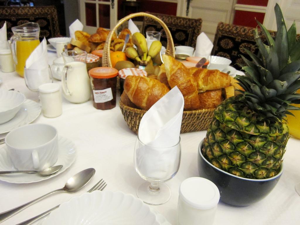 Bed and Breakfast La Croix Du Reh Chateauneuf-la-Foret Экстерьер фото